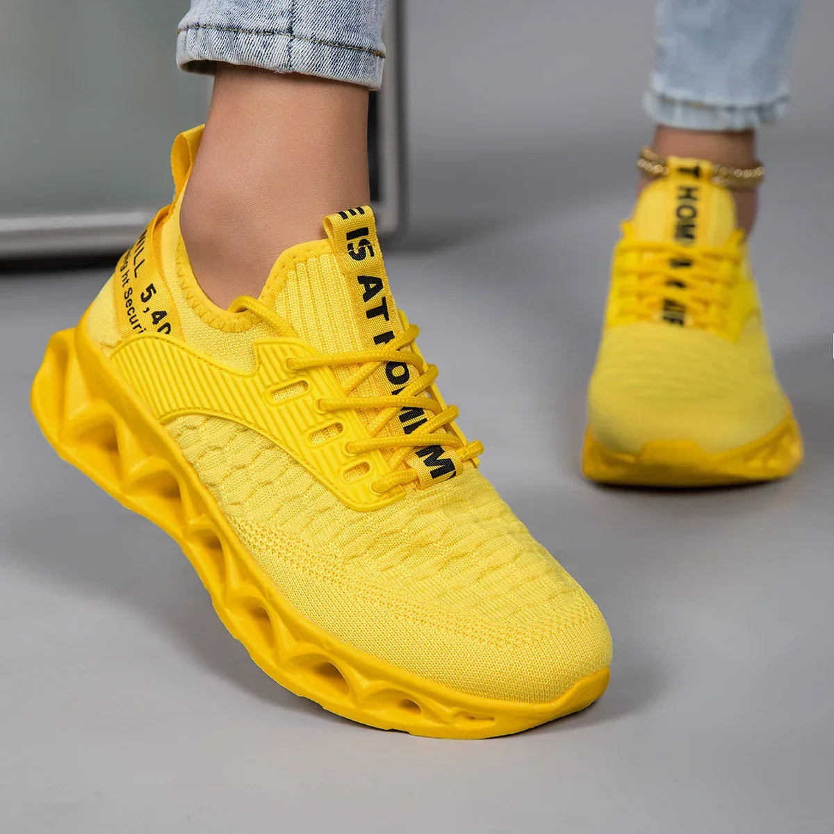 Amara Everyday Orthopedic Sneakers
